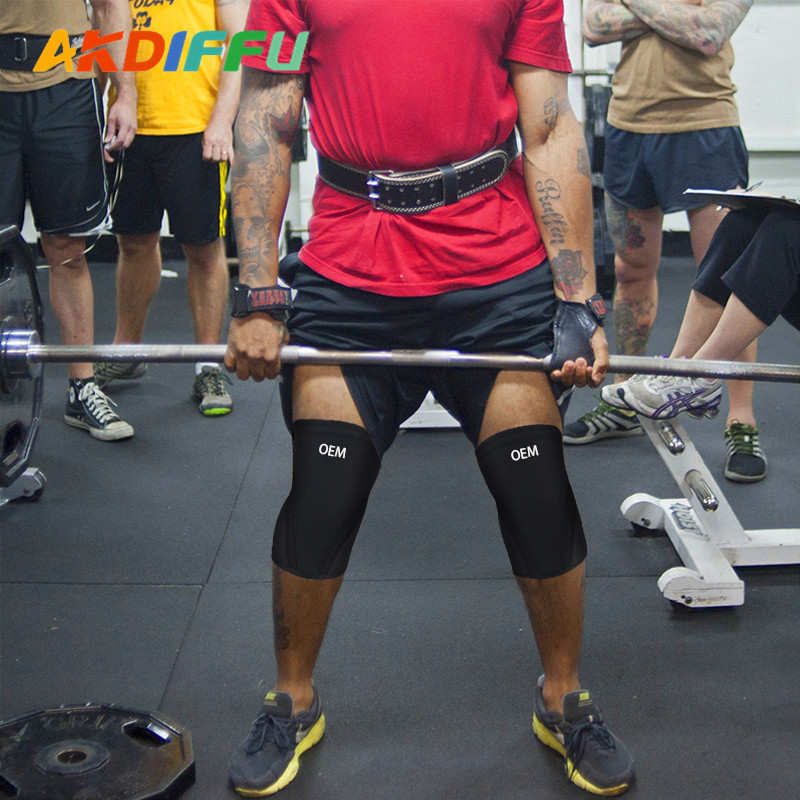 Fábrica al por mayor de neopreno material de buceo rodillera levantamiento de pesas entrenamiento de fuerza en cuclillas engrosada entrega de neopreno