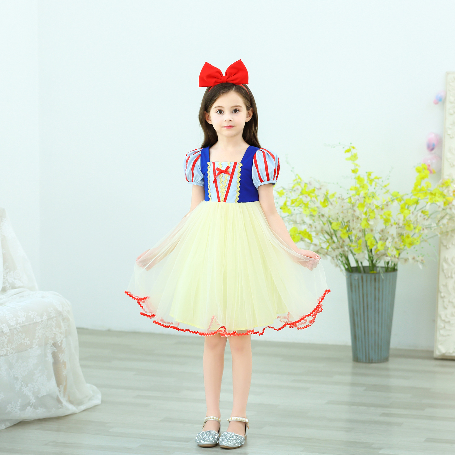 D63 Белая снежная юбка