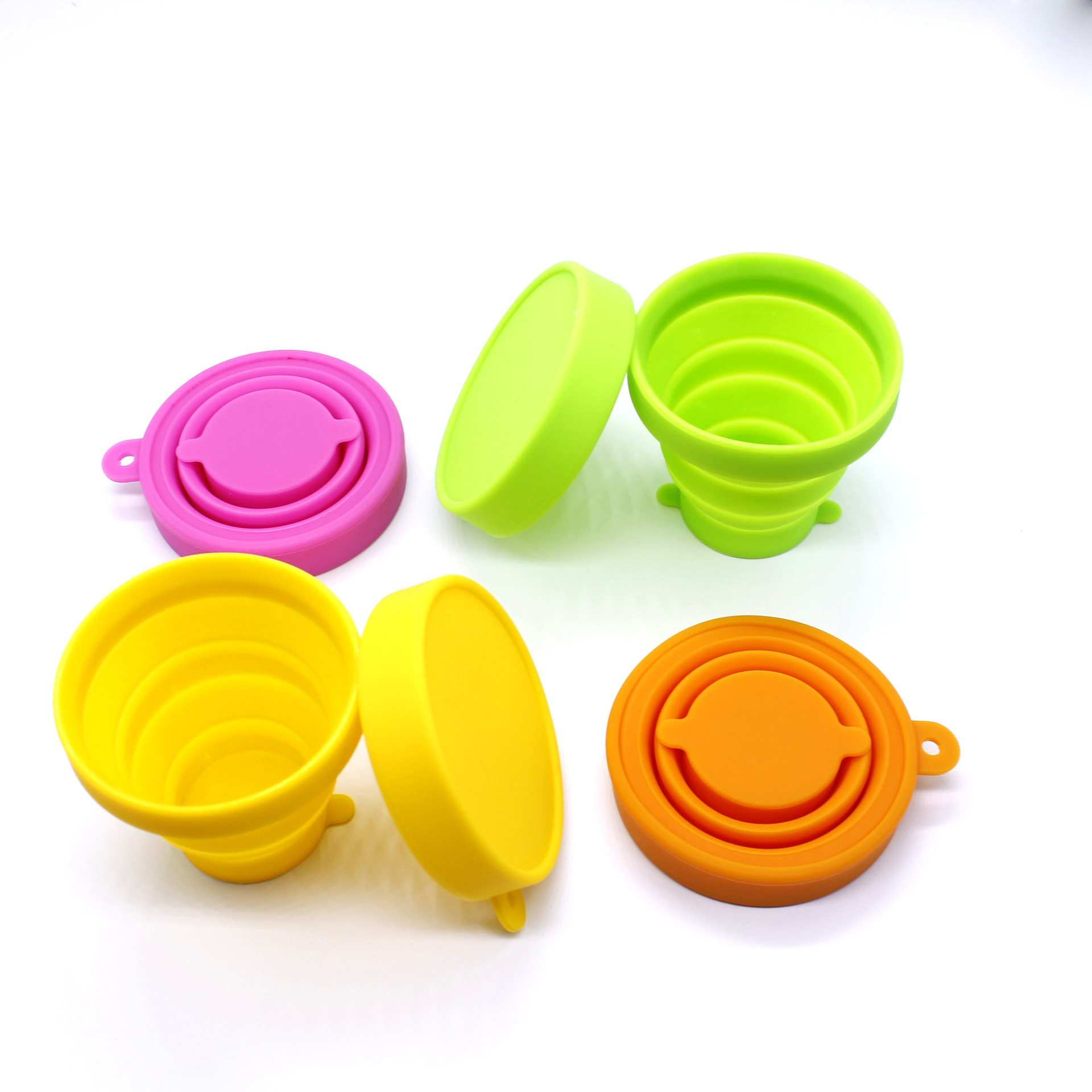 多功能户外旅行便携硅胶水杯可伸缩折叠杯子食品级硅胶随身漱口杯