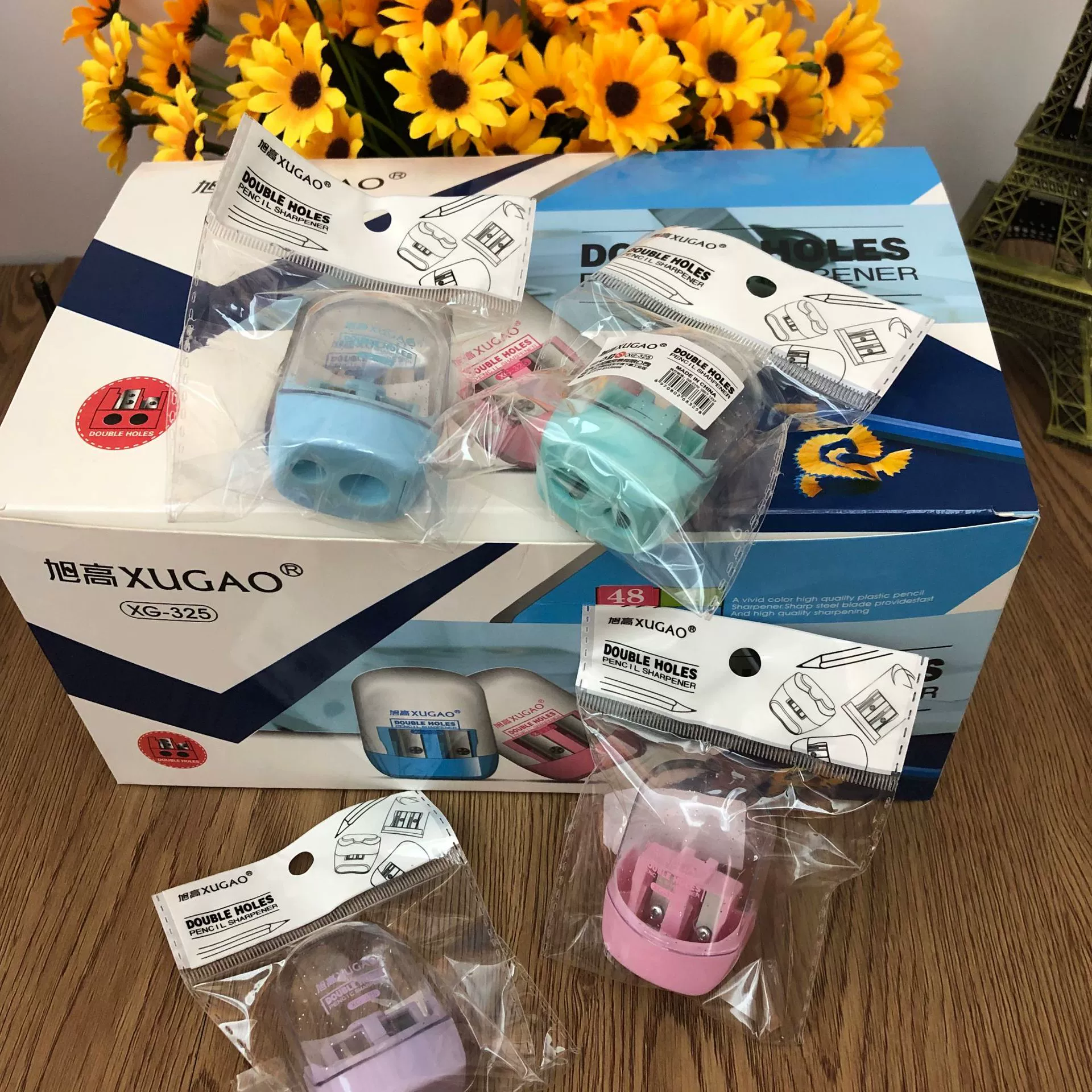 Оптовая Продажа с фабрики точилка Пластиковая точилка для карандашей с двойным отверстием ученик начальной школы школьные принадлежности ручная точилка для карандашей маленькая Удобная