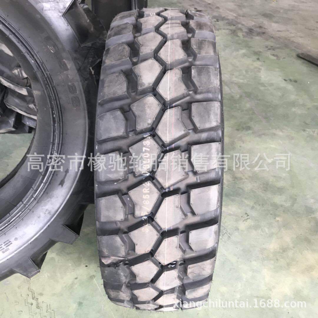 365/80R20 395/85R20轮胎 机场拖车/消防车/吊车轮胎GL073A花纹