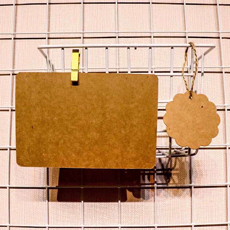 网红泡面墙卡纸麻绳挂件泡面置物架网格牛皮纸标签价格卡