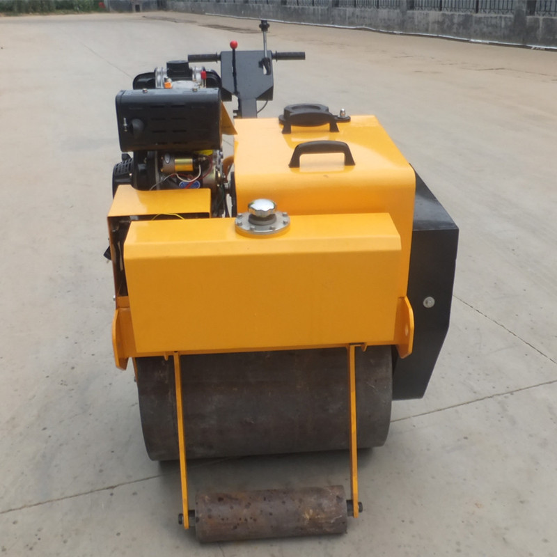 轻型单钢轮压路机 坐骑式轻型压路机 轻型手扶式单钢轮压路机