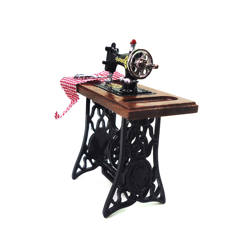 1:12 Dollhouse accesorios Dollhouse mini nostálgico con tijeras TELA ESCOCESA máquina de coser modelo