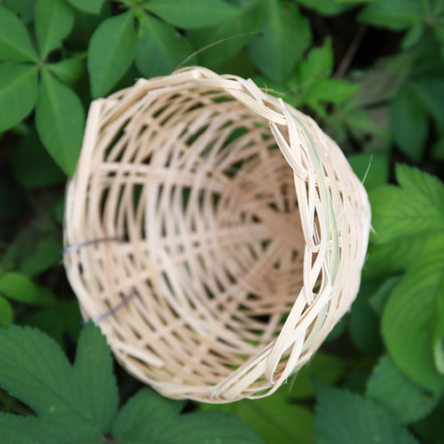 Temu Bamboo Woven Bird Nest with Hooks, Swallow Nest, Parrot Cage, Farmhouse Pastoral Style Decor, Cross-border E-commerce Supply