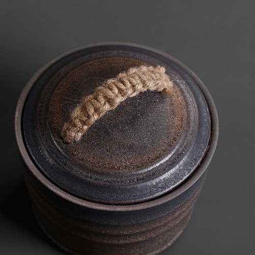 Wholesale moisture-proof coarse pottery tea jars, gilt wide-mouth storage jars, retro creative sealed Pu'er tea cake storage jars