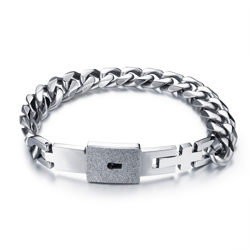 Venta caliente transfronteriza pareja concéntrica cerradura titanio acero pulsera no-desvanecimiento moda letras Acero inoxidable clave pulsera al por mayor