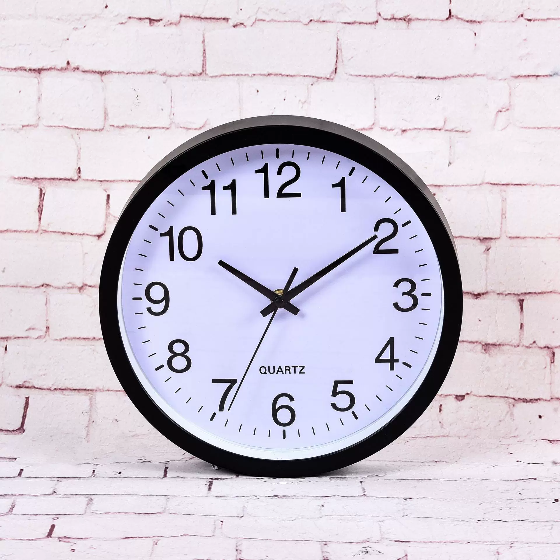 办公家居客厅适用10寸塑料纯色边框高墙圆形静音挂钟可定各种LOGO