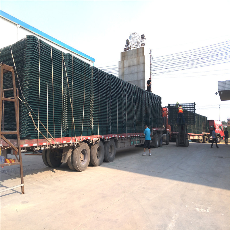 工厂自营 8001铁路防护栏 高铁沿线墨绿色金属网片 8001金属 批发