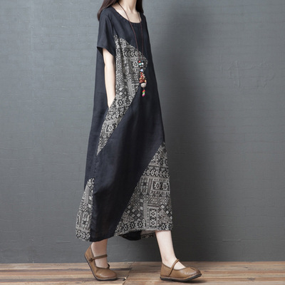 summer dress with a round collar