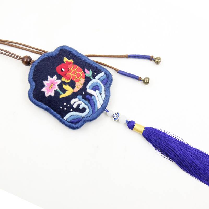 Nuevo Lu Bordado Diy Paquete de material hecho a mano Bordado Bolsita creativa Regalo de punto de cruz Bolsita colgante de estilo antiguo