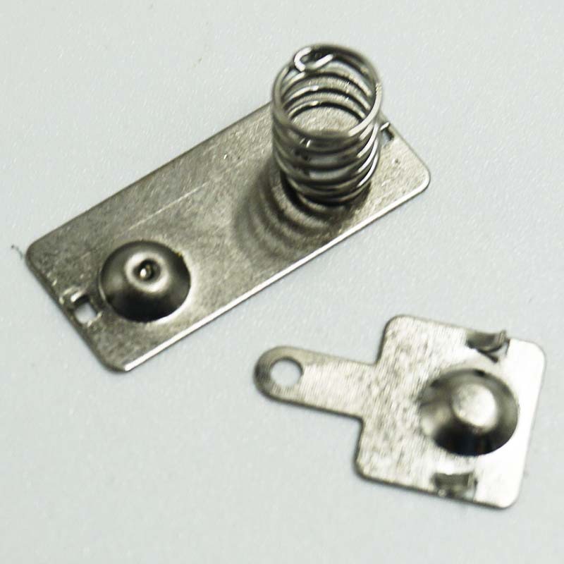 厂家批量供应不锈钢电池弹簧片7号四件套无脚电池片正负极电子