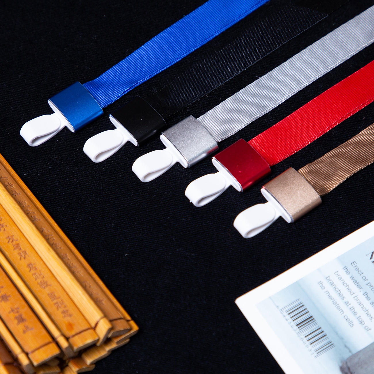 Cordón Porta Credencial para Tarjetas de Identificación