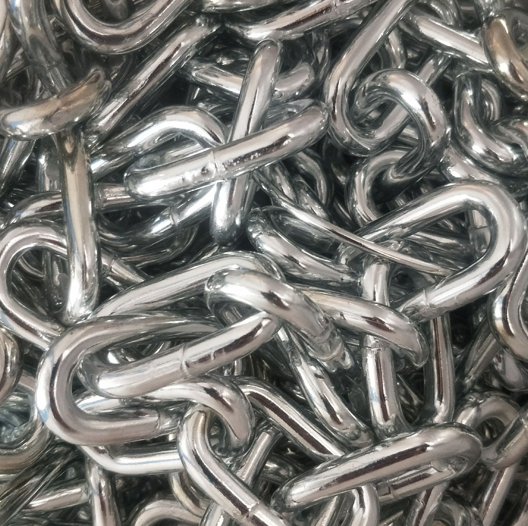 厂家供应铁链子镀锌链条五彩铁链沙袋渔网锁链牵引护栏镀锌锁链