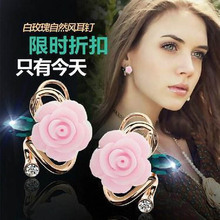 韩版爆款玫瑰花白粉树脂花朵耳钉个性时尚山茶花耳环耳饰厂家直销