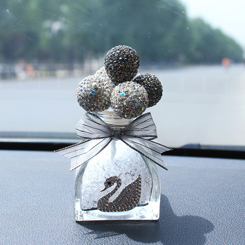 Accesorios creativos para coche, soporte para perfume de coche, adorno de globo con diamantes de imitación, decoración interior de coche, regalo, novedad de 2015