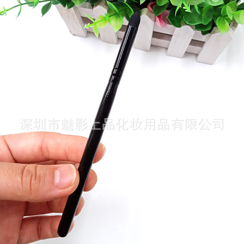 En stock al por mayor cepillo de maquillaje cepillo de humo flor esponja cepillo de sombra de ojos esponja de bala sombra de ojos palo herramientas de belleza