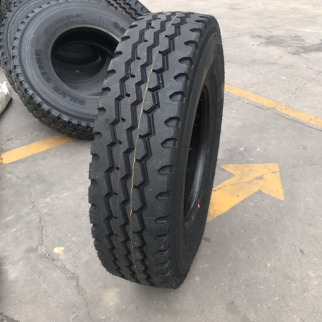 供应9.00R20 10.00 11.00  1200R20 搅拌车 前四后八载重卡车轮胎