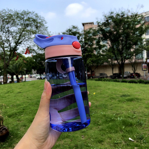 Pretty boy children's straw cup plastic kindergarten primary school student tritan anti-fall adult cartoon cup