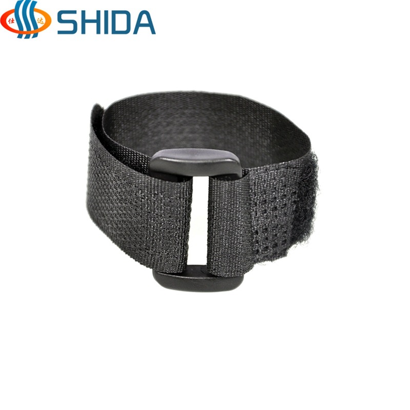 En stock correa de batería de nylon negro equipo de alambre vinculante Paquete de cable organizador modelo hebilla inversa cinta de Velcro