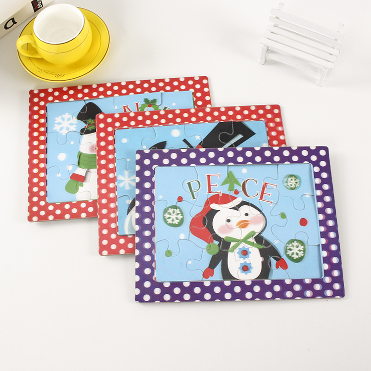 Three dimensional photo frame