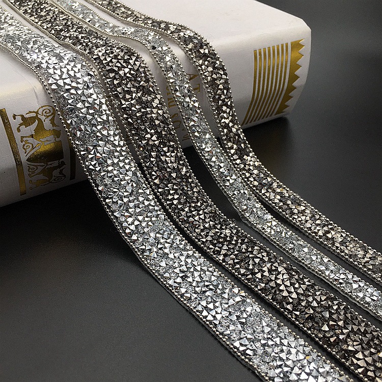 厂家直销树脂水钻烫胶链条条码花边 乱钻树脂背胶网钻排钻diy辅料