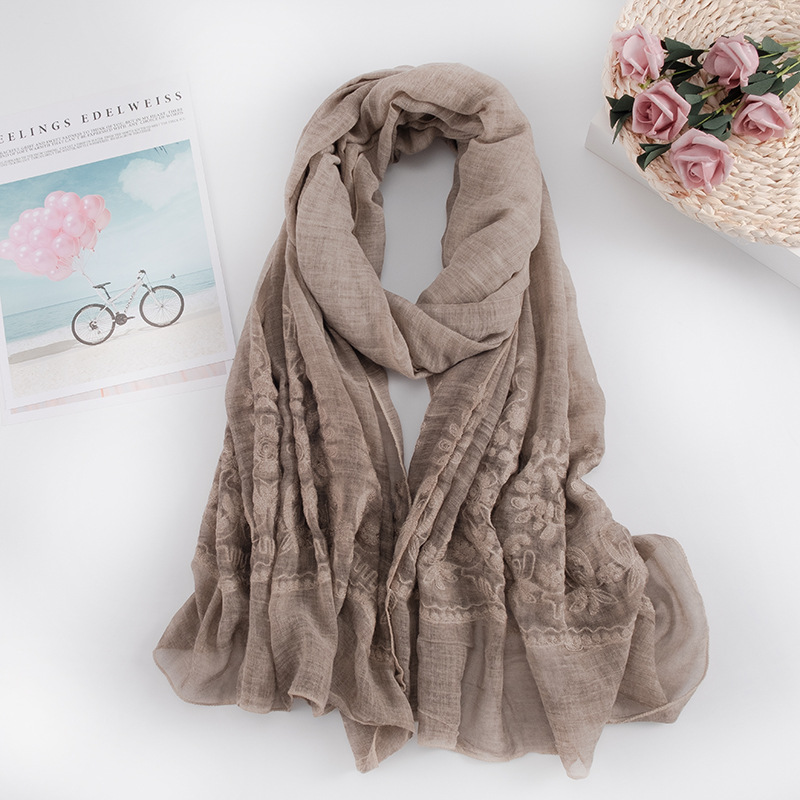 春と秋の冬の新型韓国版刺繍マフラー女性百合刺繍マフラー多色韓国ロングストール両用