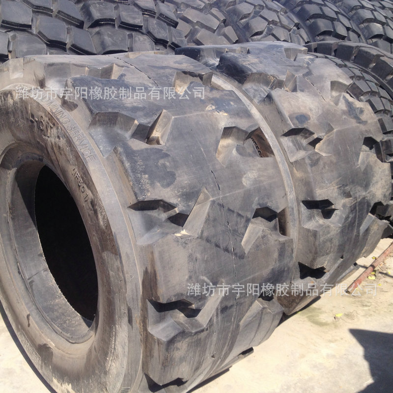 填充57X25-27港口用轮胎 工程机械轮胎50层级装载机宽基轮胎