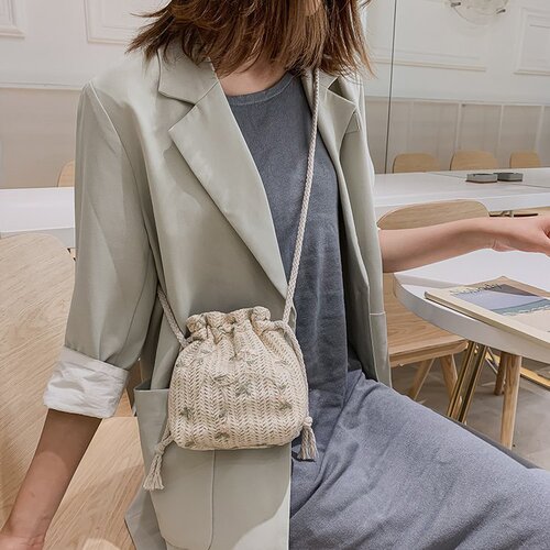 Summer small bag 2024 new trendy shoulder crossbody bag for girls Internet celebrity mini straw woven bucket bag