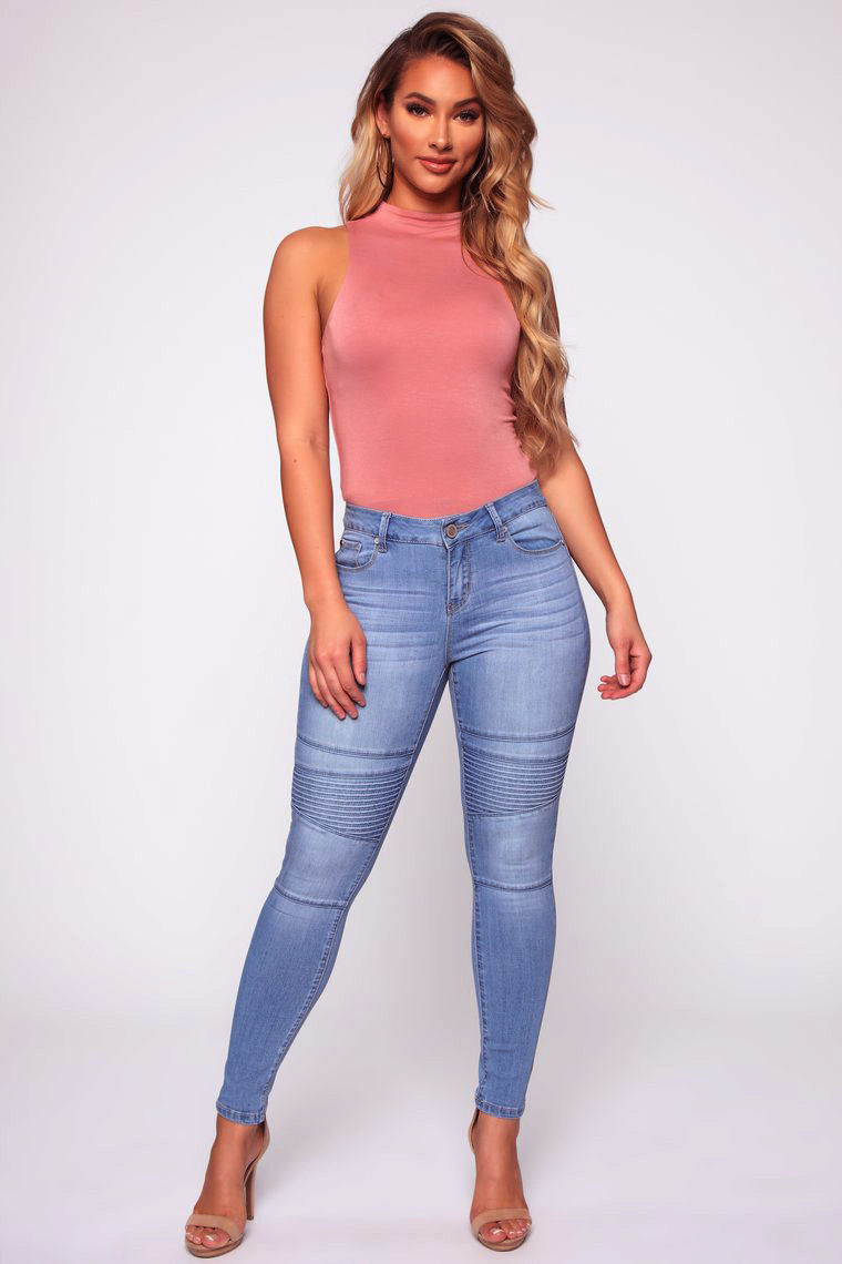2023 Otoño e Invierno americano Amazon en stock europeo y americano Comercio exterior Pantalones de mezclilla elásticos de mujer
