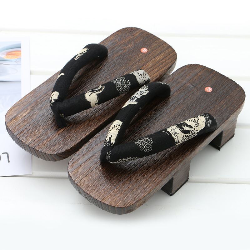 Wholesale Two Tooth Clogs Japanese Gentleman Clogs Slippers Flip-flops cosplay Men's Bench Clogs