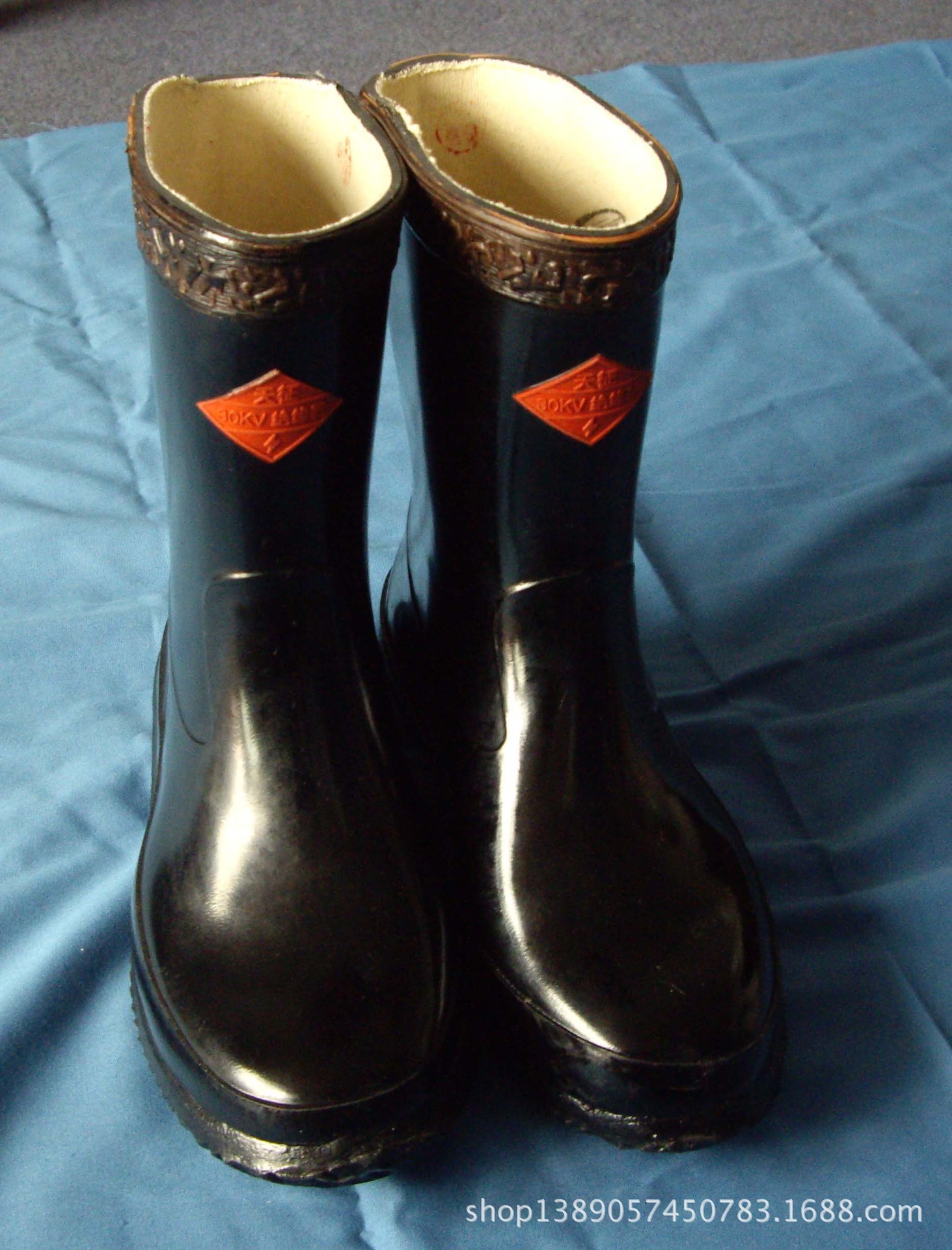 专业提供 30kV消防绝缘靴 高压绝缘靴 质量保证 价格公道电力伤害
