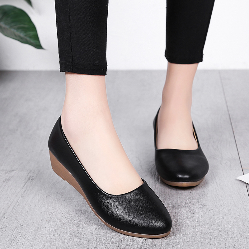 2019 Summer New Women's Single Shoes Wedge Round Toe Shoes Mid-heel Working Mother Shoes Trendy