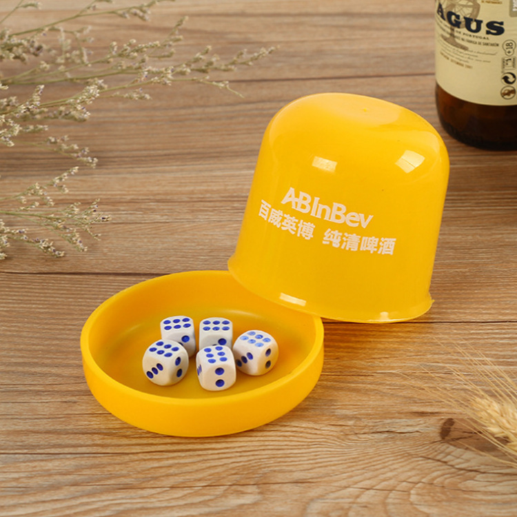 Venta directa de fábrica de juegos de vasos con base engrosada, vasos para juegos de lanzamiento, suministros para bares y discotecas, venta al por mayor en stock, impresión de logotipo disponible.