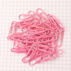 PVC Coated Rust-Proof Pink Cartoon Paperclip Creative Pin Office Stationery Paperclip 28mm
