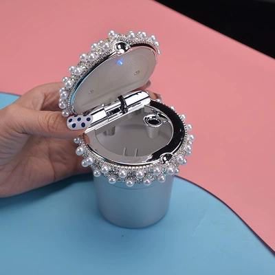 ashtray girls car accessories: Car ashtray