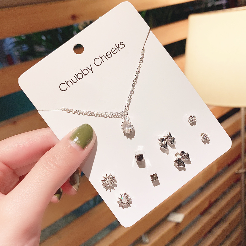 Pendientes de moda de estilo coreano pendientes simples para mujeres ins pendientes elegantes de celebridades de Internet Corea del Sur lindos pendientes de aleación fresca