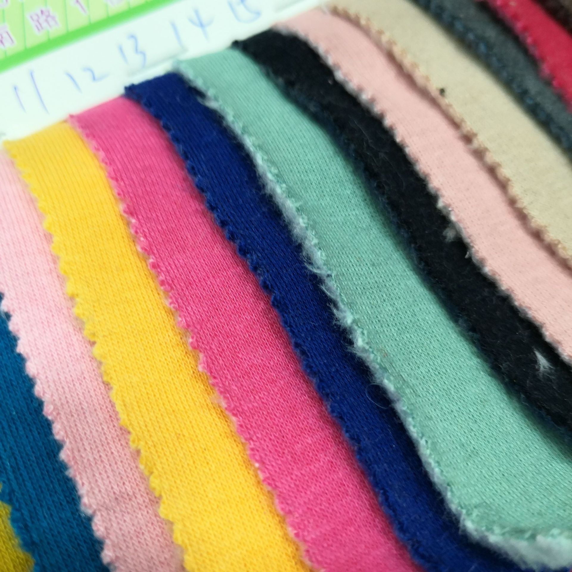 现货供应 360克棉不倒绒针织面料  秋冬加厚保暖内衣卫衣面料