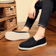 A new style of Beijing-style men's handmade multi-layered sole casual fabric flat slip-resistant single shoe for drop shipping.