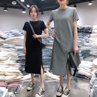 �ļ����伃ɫ�B��ȹŮʽ�ڶǴ�a�������L���_���^ϥ���T��ȹ��