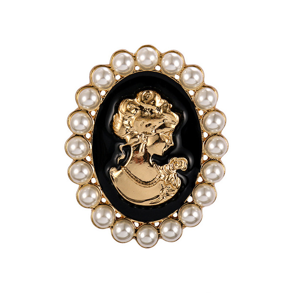 Brooch