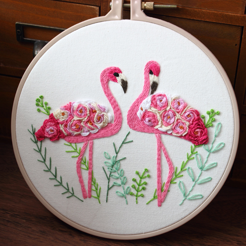 Original DIY bordado hecho a mano paquete de material Flamingo bordado traje flor Europea tela transfronteriza Inglés