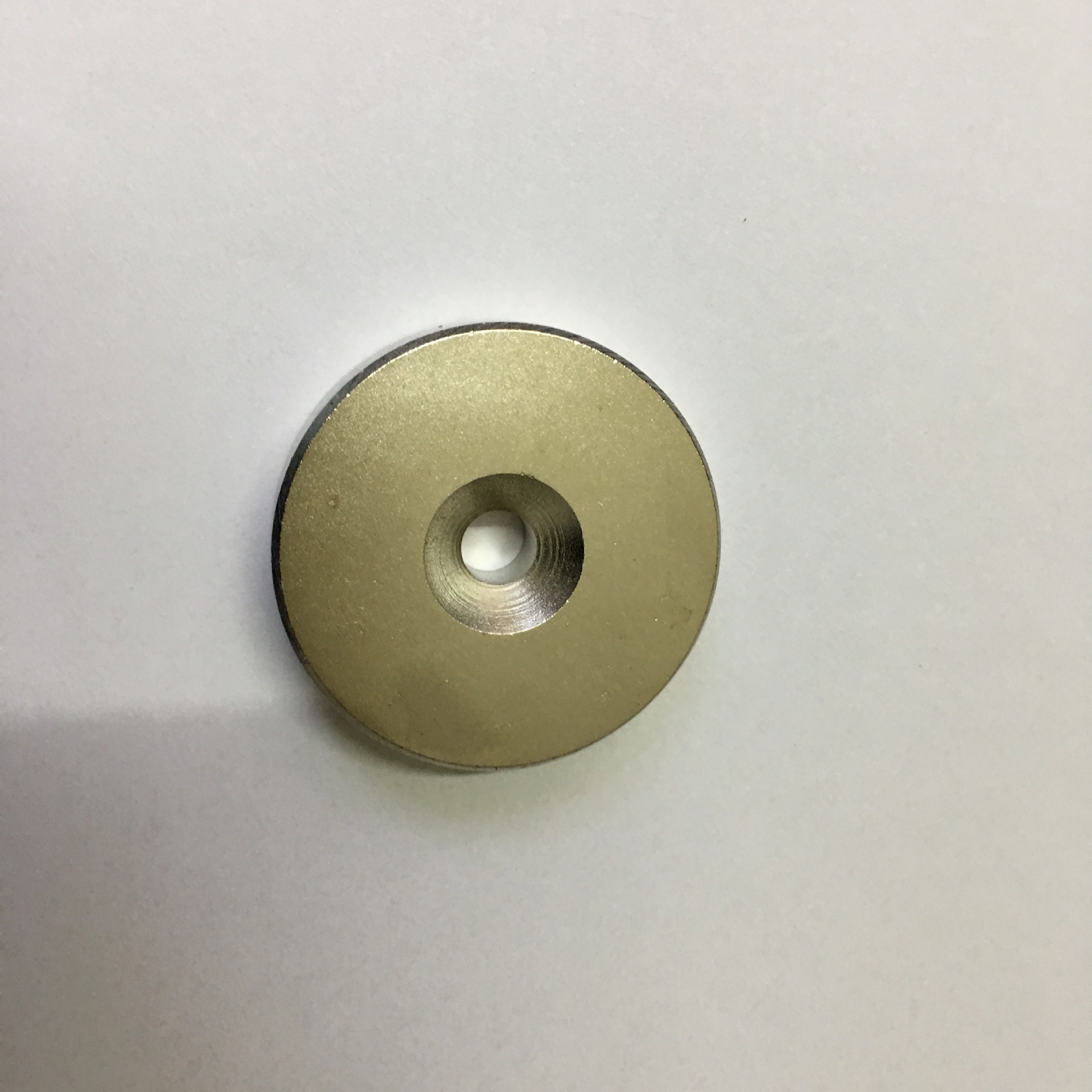 强磁100*10孔30磁铁 吸铁石 稀土磁铁 厂家直销 强磁铁100X10孔30