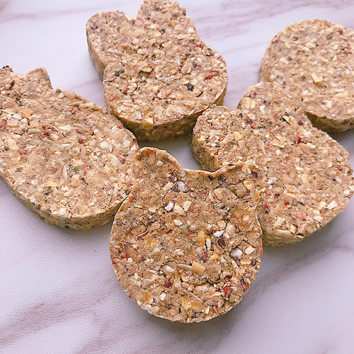 Hamster food snacks handmade teething cakes whole grain teething cakes golden bear squirrel food small pet teething snacks