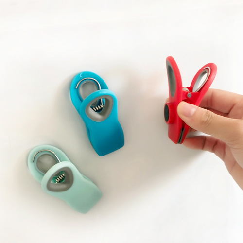 Creative magnetic sealing clip plastic snack bag sealing clip food preservation sealing clip plastic bag moisture-proof clip