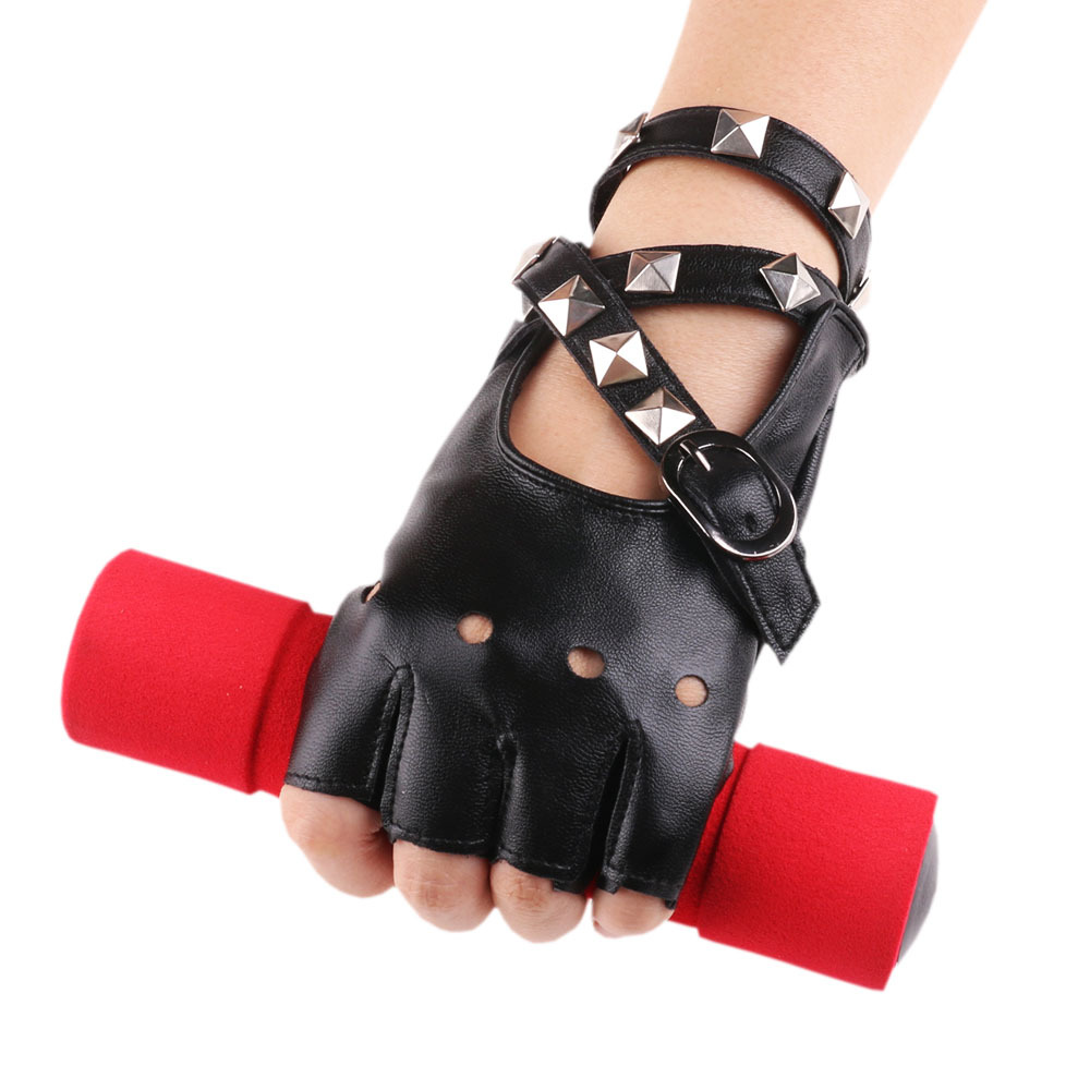 Nueva danza de las mujeres medio dedo guantes rendimiento medio punk remache cadena de baile pole dance hip hop guantes de cuero