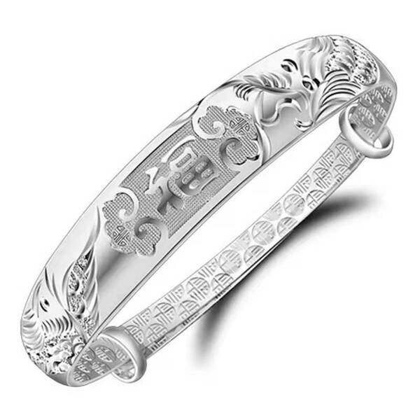 Lightweight silver bracelet for St. Valentine's Day