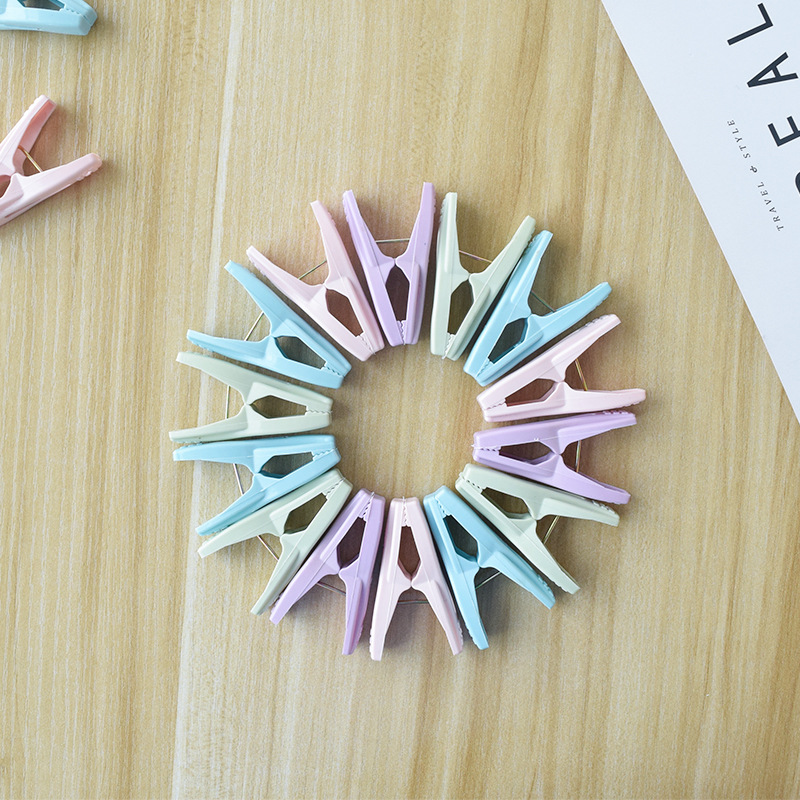 Clip a prueba de viento multi-clip de secado funcional clip de plástico pequeño edredón de secado ropa clip colgador fuerte edredón clip al por mayor