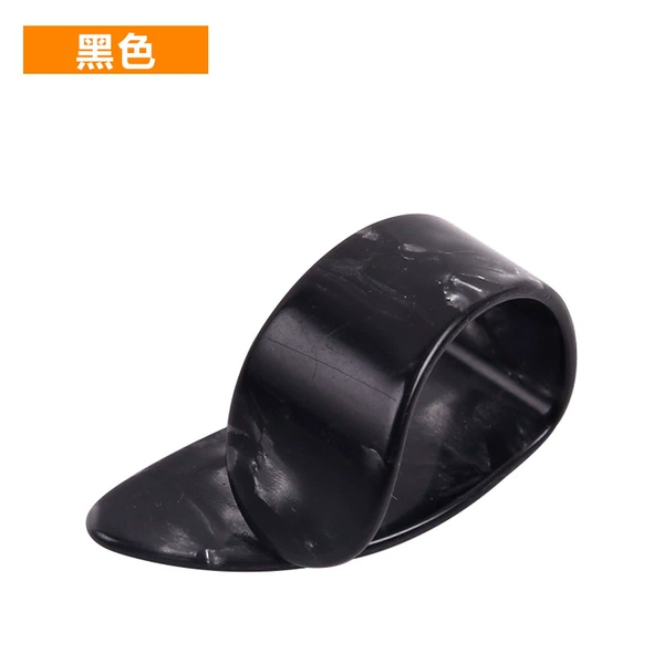 Right thumb black