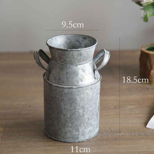 Iron vase, iron bucket, flower arrangement bucket, European style iron art dry flower flower bucket, retro old flower arrangement basket